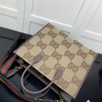 Gucci Tote bag with jumbo GG ‎678839