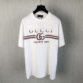 Gucci Cotton jersey T-shirt with Gucci print ‎785345