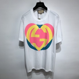 Replica Gucci Interlocking G heart T-Shirt