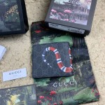 Gucci Kingsnake print GG Supreme wallet Black