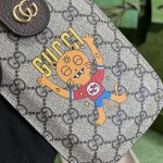 Gucci cat print phone case ‎700732