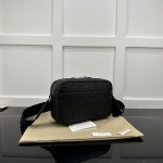 Gucci Jumbo GG medium messenger bag ‎766946