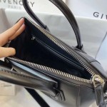 Givenchy Medium Antigona bag in Box leather Black