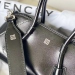 Givenchy Mini Antigona Stretch bag in Box leather Black