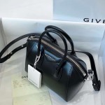 Givenchy Small Antigona bag in Box leather Black