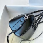 Givenchy Small Antigona bag in Box leather Black