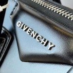 Givenchy Small Antigona bag in Box leather Black