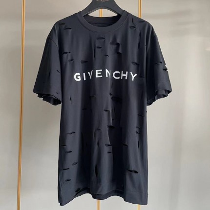 Givenchy Archetype oversized t-shirt with destroyed effect Black