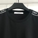 Givenchy Contrasted T shirt Black