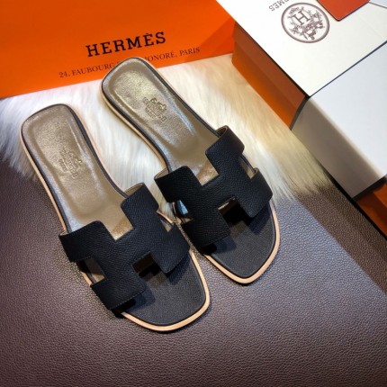 Hermes Women Oran Sandals in Epsom Leather Black