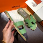 Hermes Women Oran Sandals in Epsom Leather Green