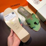 Hermes Women Oran Sandals in Epsom Leather Green