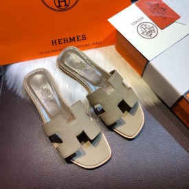 Hermes Women Oran Sandals in Epsom Leather Grey