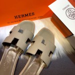 Hermes Women Oran Sandals in Epsom Leather Grey