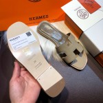 Hermes Women Oran Sandals in Epsom Leather Grey