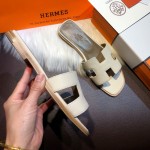 Hermes Women Oran Sandals in Epsom Leather Ivory