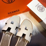 Hermes Women Oran Sandals in Epsom Leather Ivory