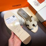 Hermes Women Oran Sandals in Epsom Leather Ivory