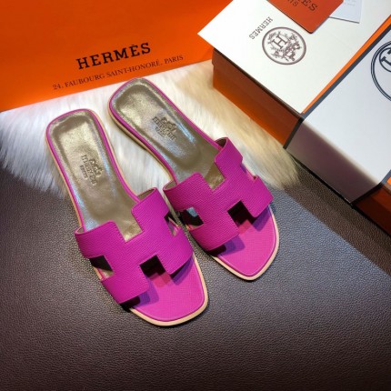 Hermes Women Oran Sandals in Epsom Leather Rose