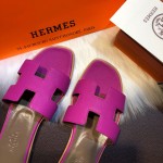 Hermes Women Oran Sandals in Epsom Leather Rose