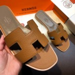 Hermes Women Oran Sandals in Epsom Leather Tan