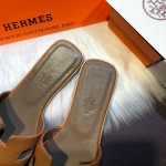 Hermes Women Oran Sandals in Epsom Leather Tan