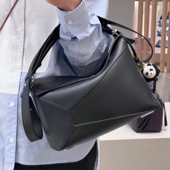 Replica Loewe Puzzle bag in classic calfskin Black