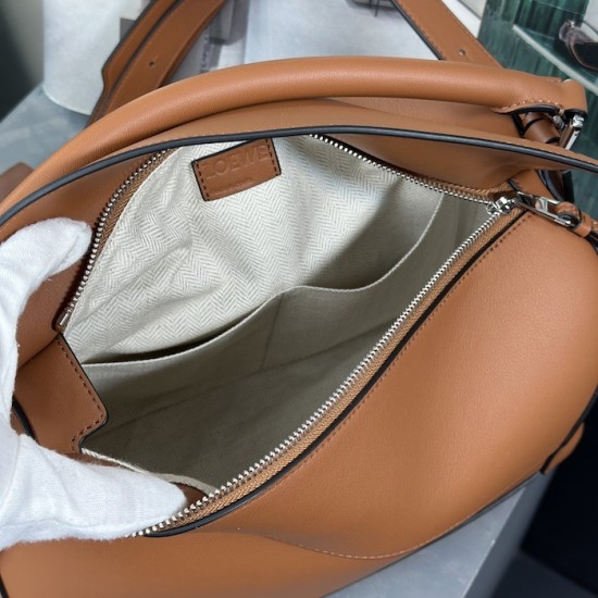 Replica Loewe Puzzle bag in classic calfskin Tan