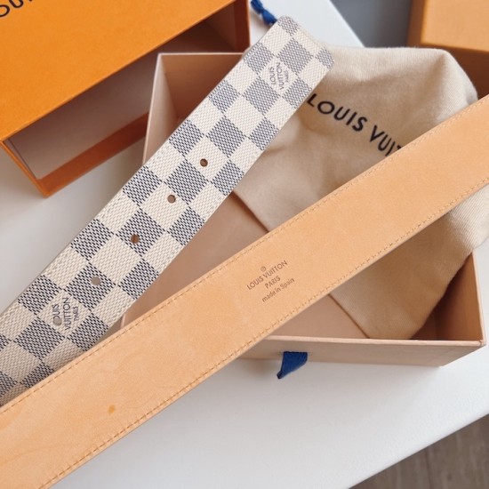 Replica Louis Vuitton Damier Azur LV Initiales 40MM Belt M9609