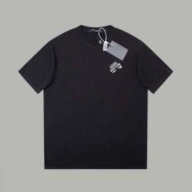 Louis Vuitton Signature Short-Sleeved T-Shirt 1AATXF