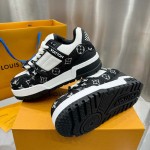 Louis Vuitton LV Trainer Maxi Sneaker 1ACXAM