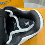 Louis Vuitton LV Trainer Maxi Sneaker 1ACXAM