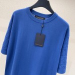 Louis Vuitton Short-Sleeved Signature Crewneck 1AFIU9