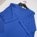 Louis Vuitton Short-Sleeved Signature Crewneck 1AFIU9