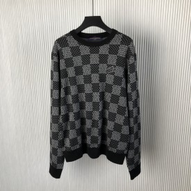 Louis Vuitton Damier Wool Crewneck 1AFWHY