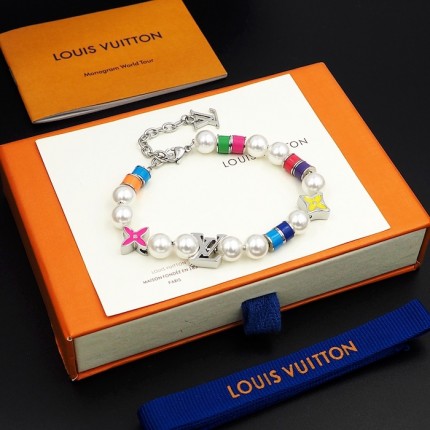 Louis Vuitton MNG Pearls Party Bracelet M1264A