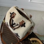 Louis Vuitton Shearling Speedy Bandoulière 25 M23468