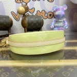 Louis Vuitton Monogram Vernis Croissant PM M24020