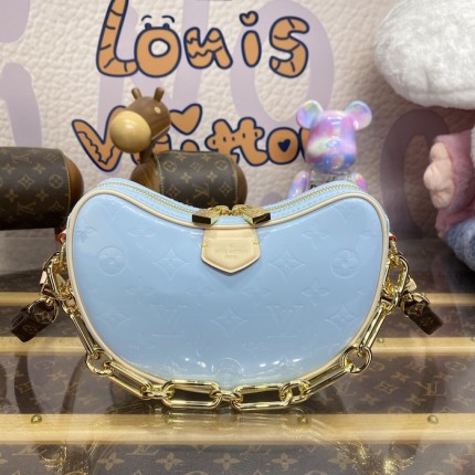 Louis Vuitton Monogram Vernis Croissant PM M24021