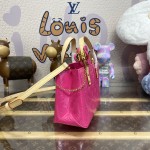 Louis Vuitton Monogram Vernis Reade PM M24028