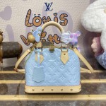 Louis Vuitton Monogram Vernis Alma BB M24062