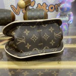 Louis Vuitton Monogram canvas Around Me PM M47117