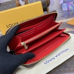 Louis Vuitton Monogram canvas Zippy Wallet