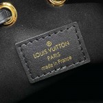 Louis Vuitton Monogram canvas Canoé M83480