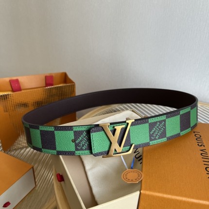 Louis Vuitton LV Initiales 40mm Reversible Belt M8545