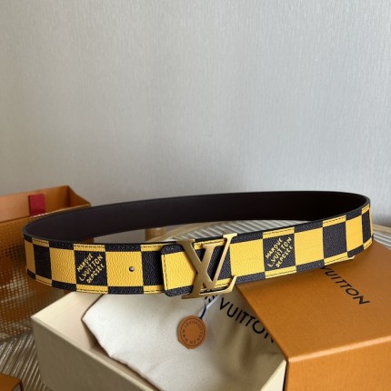 Louis Vuitton LV Initiales 40mm Reversible Belt M8546