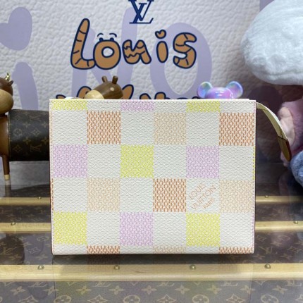 Louis Vuitton Damier Giant canvas Toilet Pouch N40740