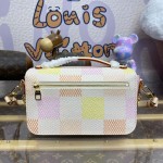 Louis Vuitton Damier Giant canvas Pochette Métis East West N40749