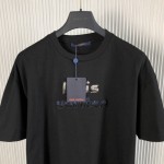 Louis Vuitton Bead-Embroidered Cotton T-Shirt 1ABYKP