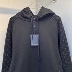 LV Monogram Circle Cut Hoodie 1A8FHF